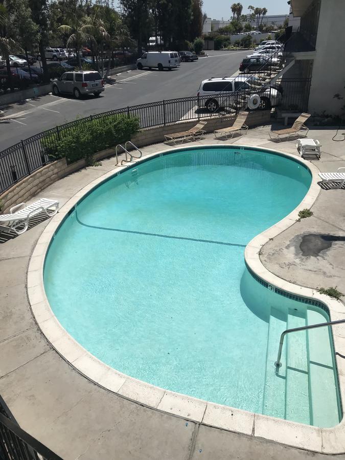 אנהיים Akua Motor Hotel מראה חיצוני תמונה